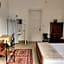 Triomphe Hostel