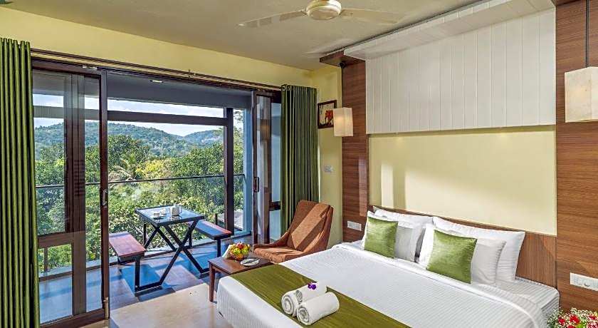 The Mountain Courtyard