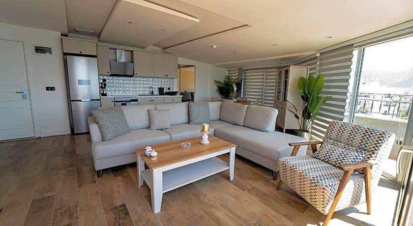 Aurasia Sea Side Hotel