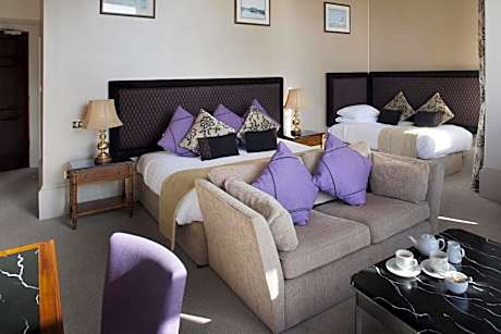 Superior Family Room