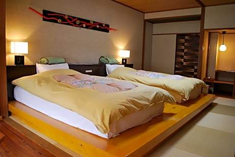 Twin Room with Tatami Area - Non-Smoking