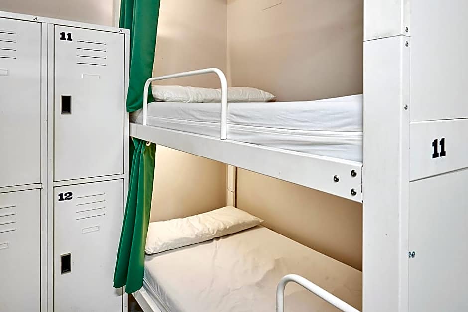 Hola Hostal Eixample