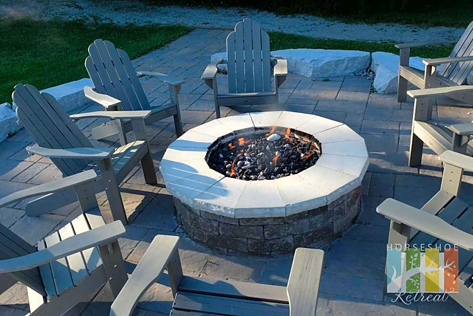 Horseshoe Retreat