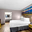Days Inn by Wyndham Clayton