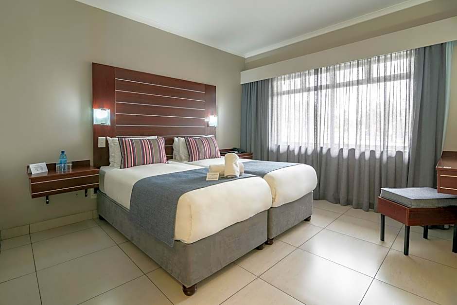 Hotel Savoy and Conference Centre