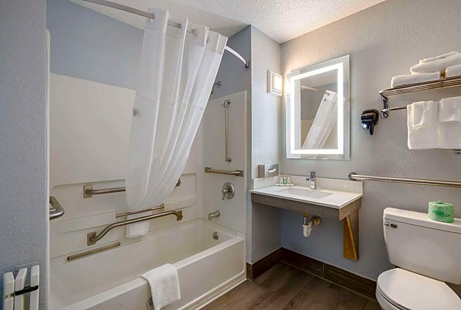 Quality Inn Oneida near Casino