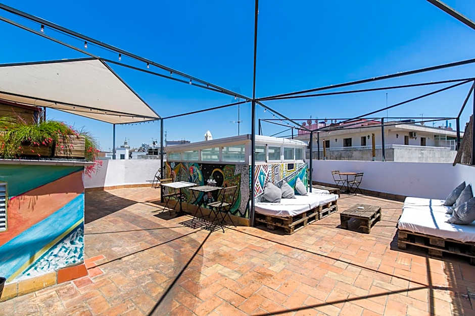 Black Swan Hostel Sevilla