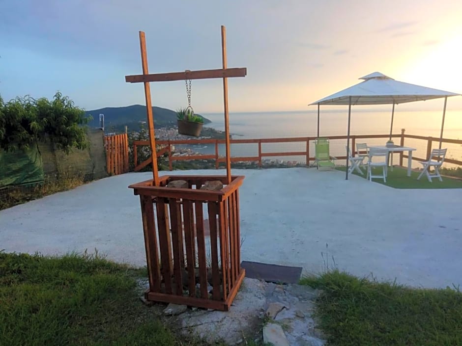 Una terrazza sul mare