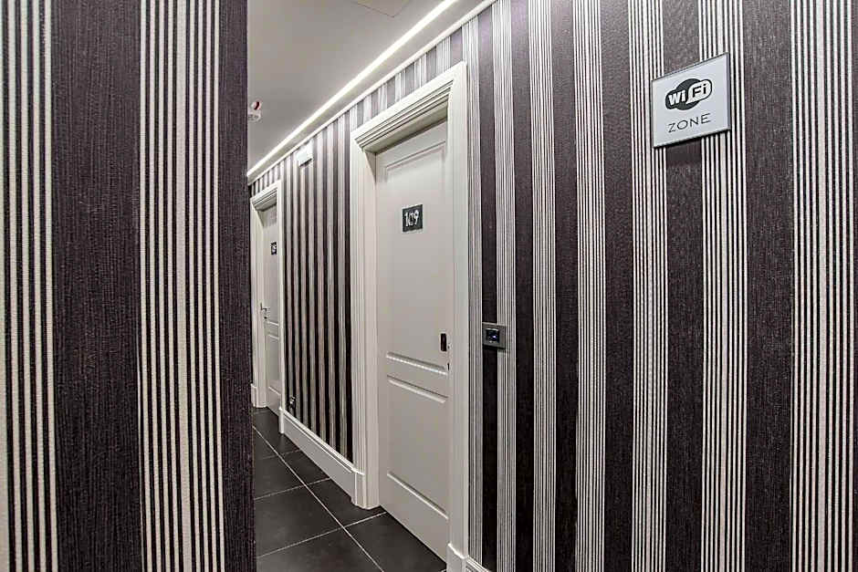 Fragrance Hotel St. Peter