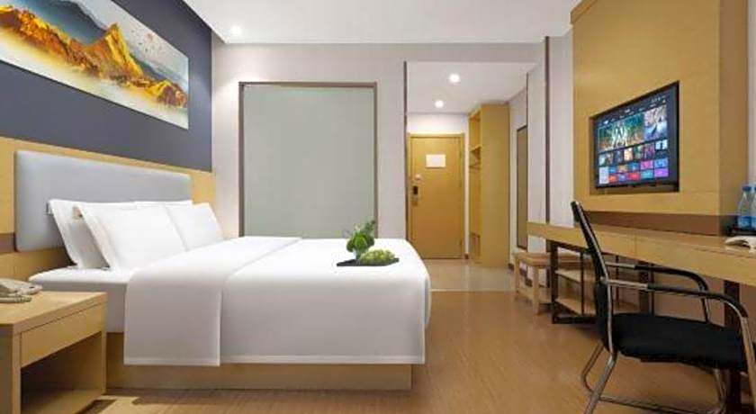 GreenTree Inn Huanggang City Wuxue City Kanjiang Avenue