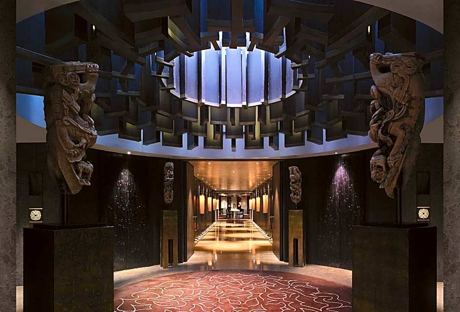 Shangri-la's Far Eastern Plaza Hotel, Taipei