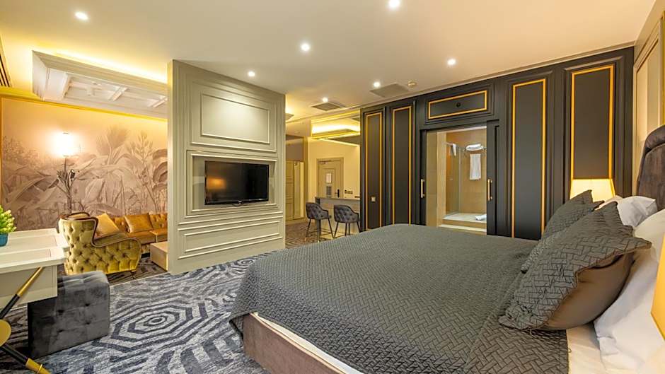 Photo 1 of 11 of 1 King Bed Suite