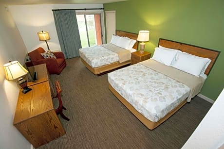 Deluxe Queen Room with Two Queen Beds and Courtyard View