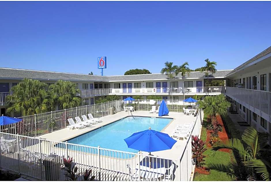 Motel 6 Lantana/West Palm Beach, FL