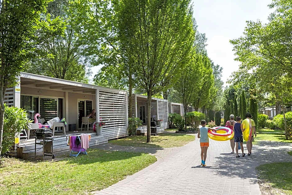 hu Altomincio Village