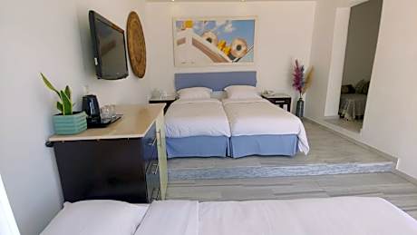 Superior Room for 3 People - Non-Smoking