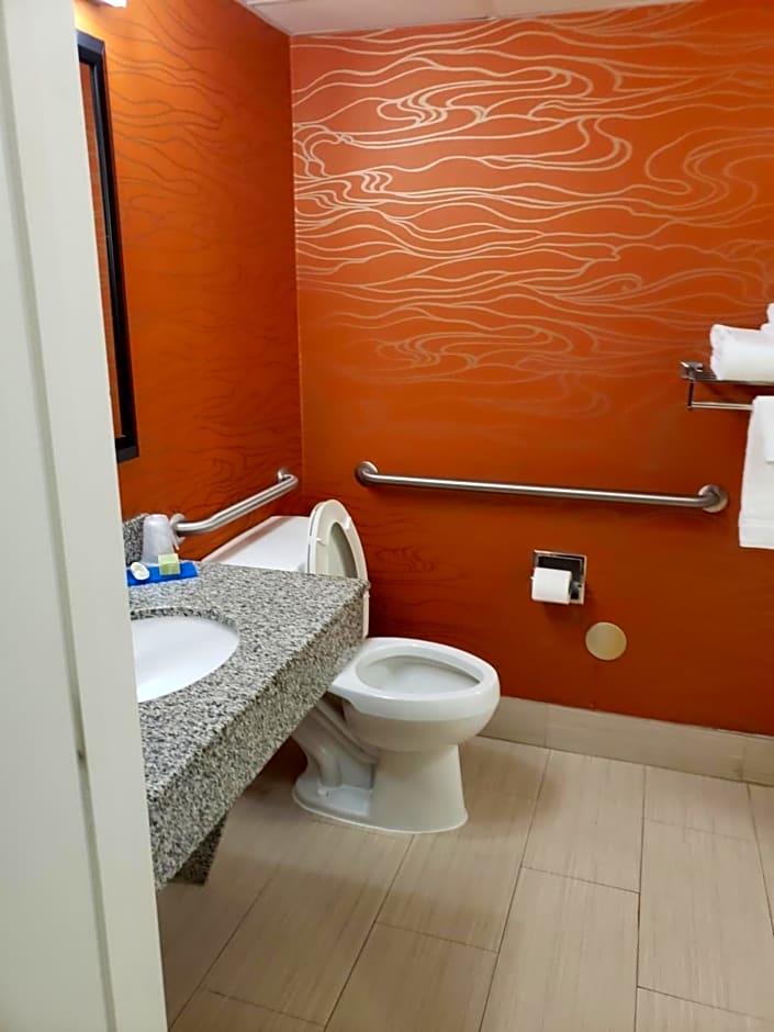 Holiday Inn Express Richmond-Brandermill-Hull Street By IHG