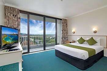 Acacia Court Hotel