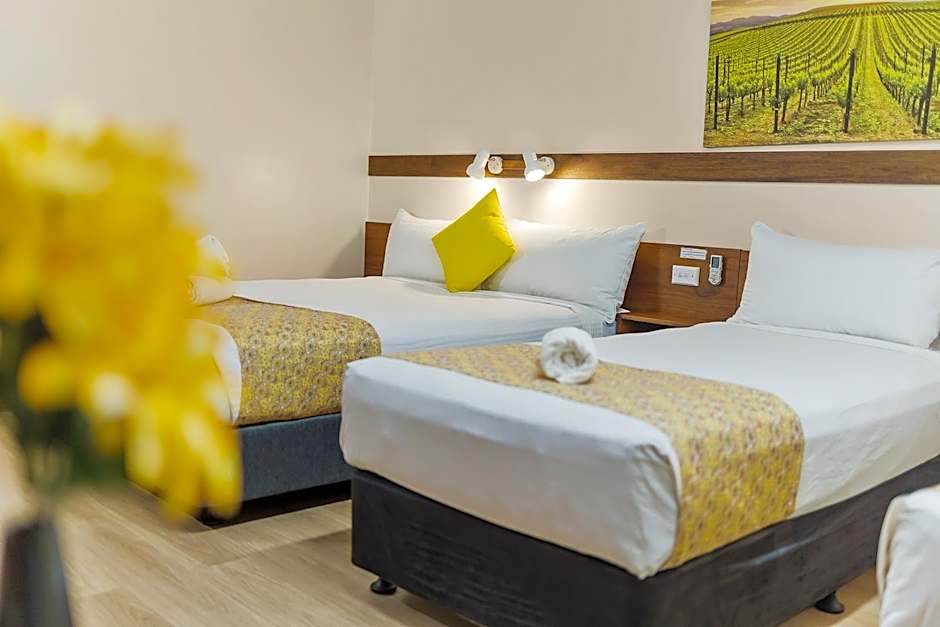 Castlereagh Motor Inn