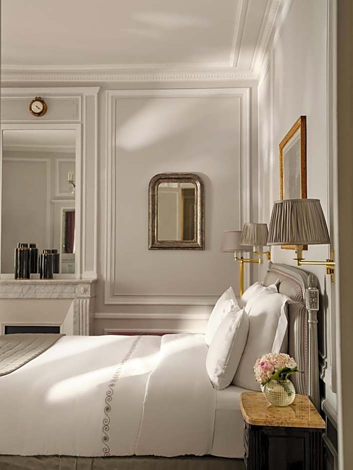 Hotel Plaza Athenee - Dorchester Collection