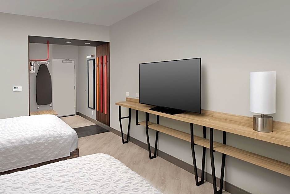 Tru by Hilton McDonough GA