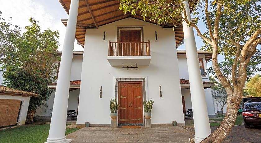 Villa White Queen