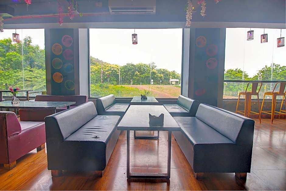 OYO 807110 Hotel  Sai Shabri