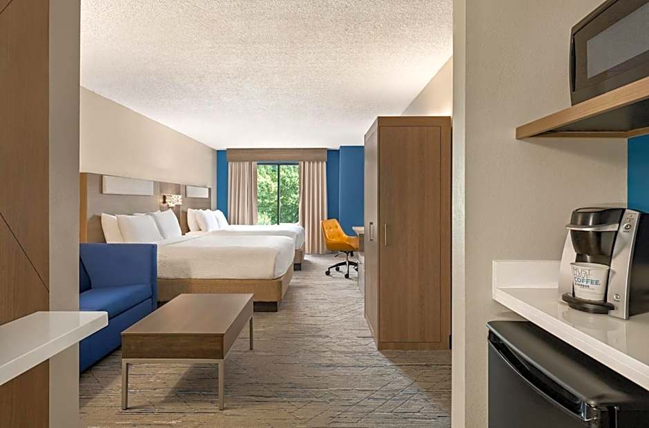 Holiday Inn Express & Suites Greenville-Downtown by IHG