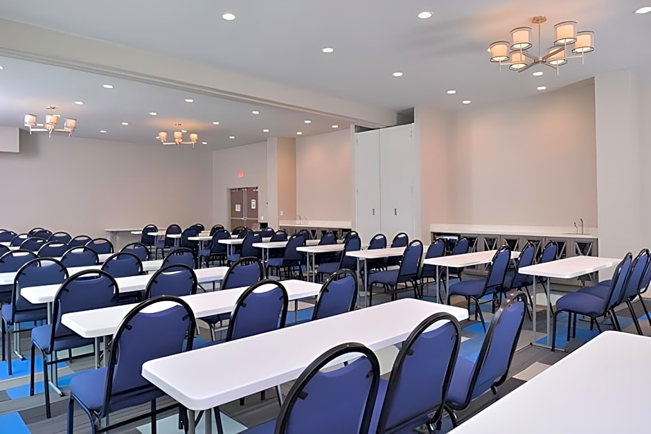 Holiday Inn Express & Suites Houston E - Pasadena By IHG