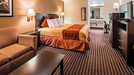 1 King Bed, Non-Smoking, High Speed Internet Access, Microwave And Refrigerator, Coffee Maker, Iron 