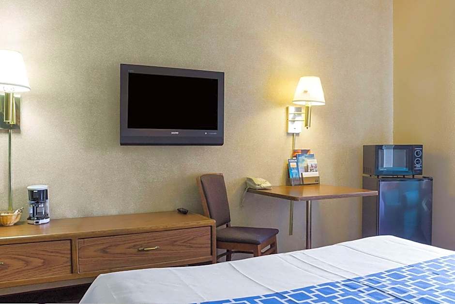 Rodeway Inn Wahpeton
