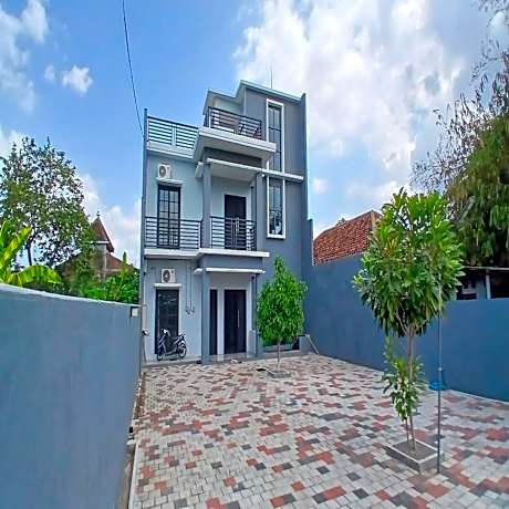 RedDoorz at Griya Athaya Maguwoharjo Yogyakarta