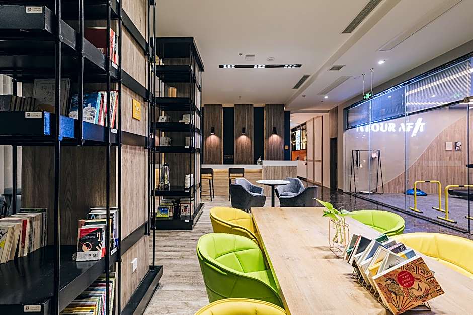 Atour Light Hotel Chengdu Hongpailou Metro Station – Chengdu, IL