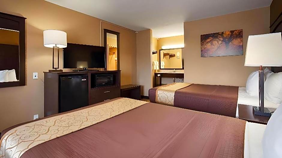 Best Western Taylor Inn
