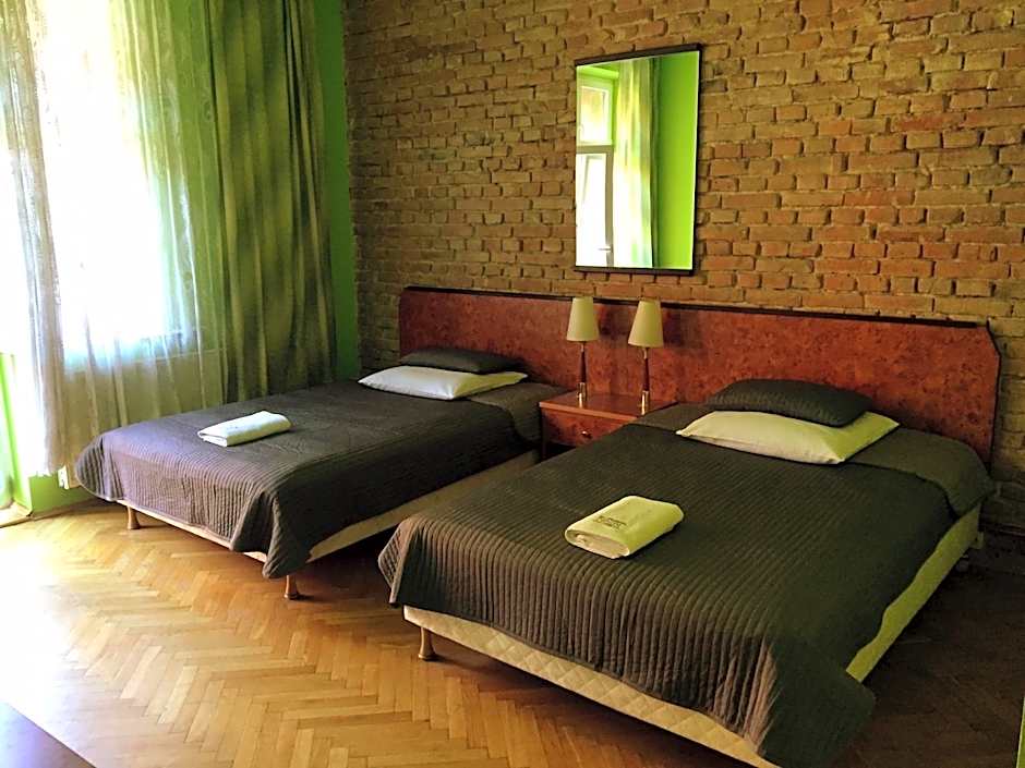 Finger Guest Rooms