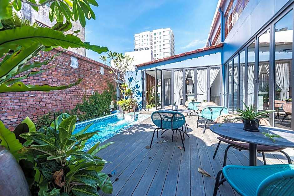 Tien Terrace Macalister