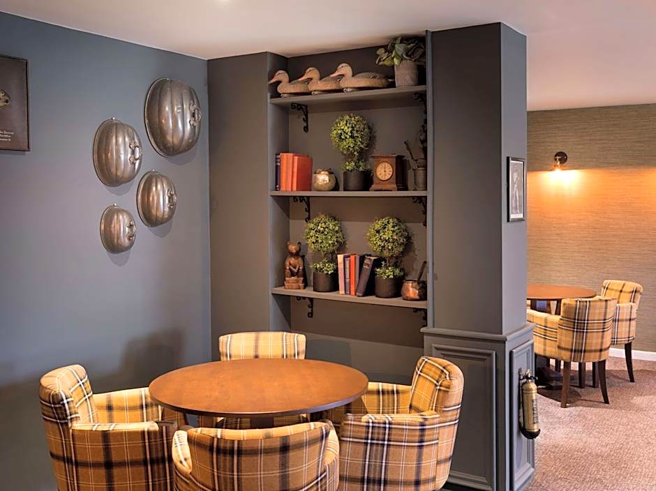 The Bridge House; BW Signature Collection