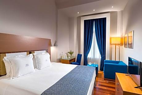 Executive Single Room with Urban View