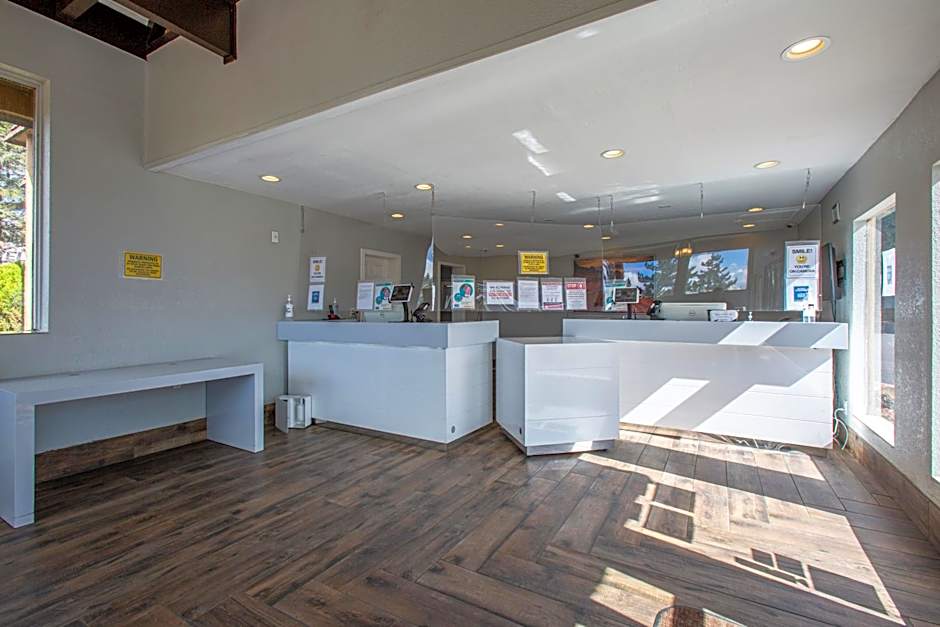 Hotel Aspen Flagstaff/ Grand Canyon InnSuites