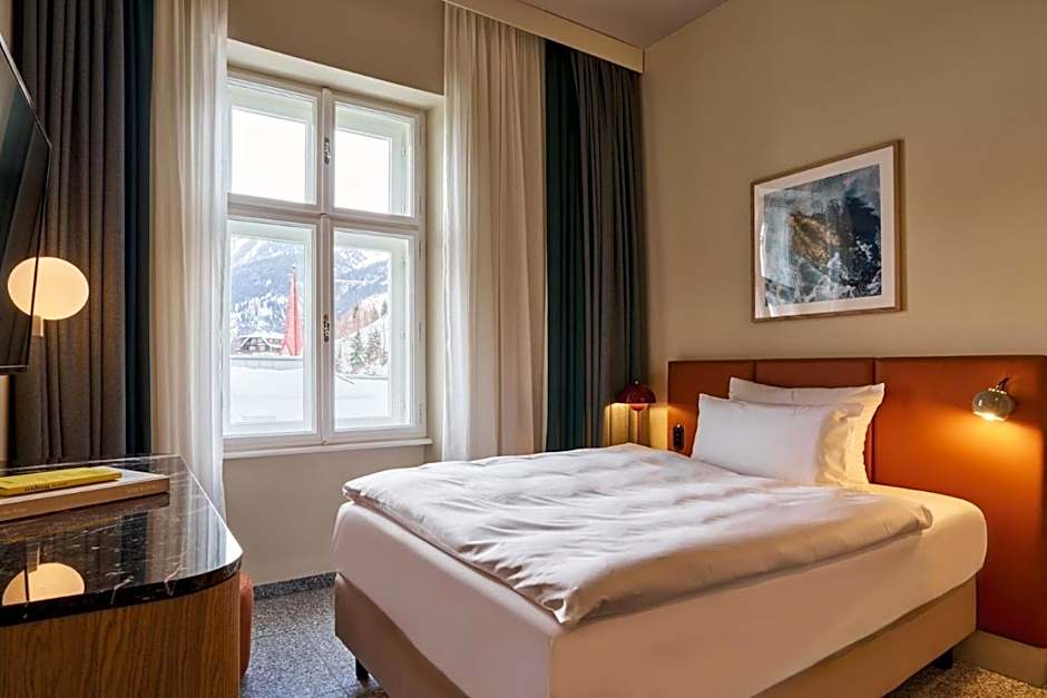 Urban Nature Bad Gastein - Badeschloss