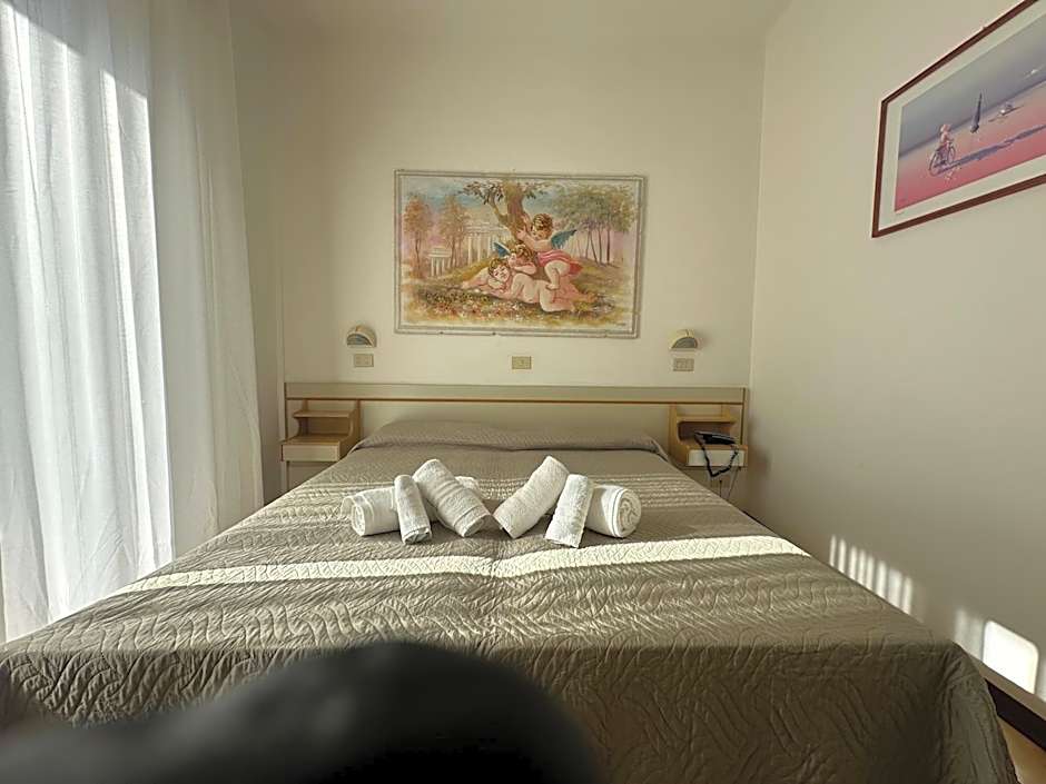 Hotel Alcazar