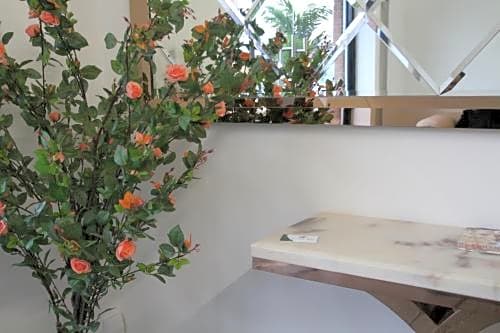 OYO Greenleafe Hotel