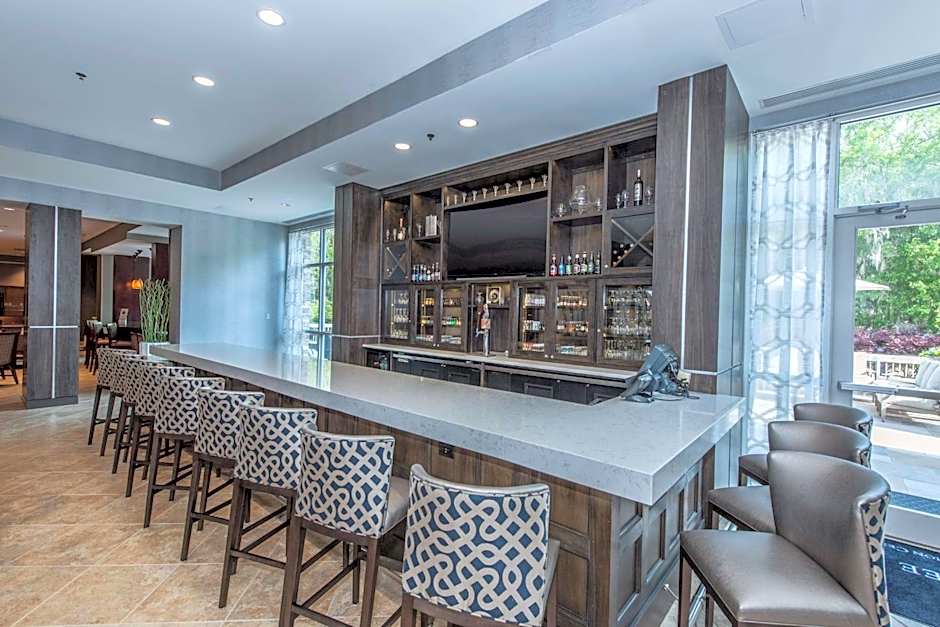 DoubleTree by Hilton North Charleston - Convention Center