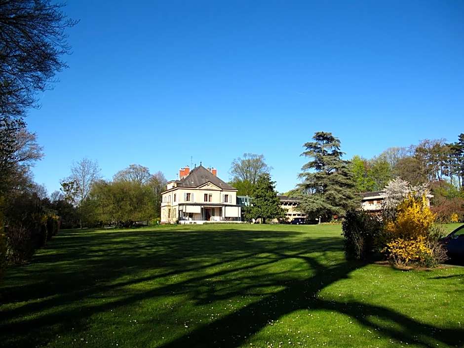 Le Cénacle