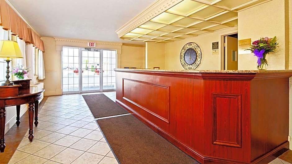 Magnuson Grand Pioneer & Suites
