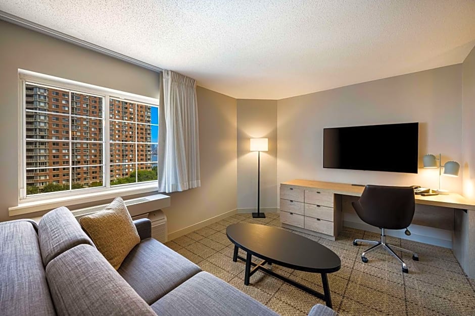 Sonesta Simply Suites Jersey City