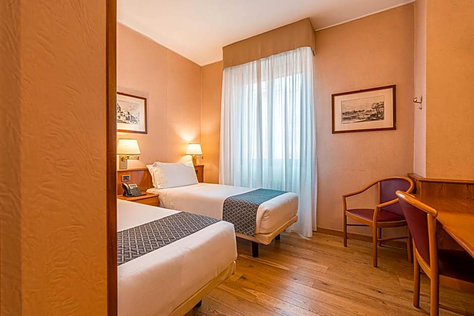 Crystal Hotel Varese