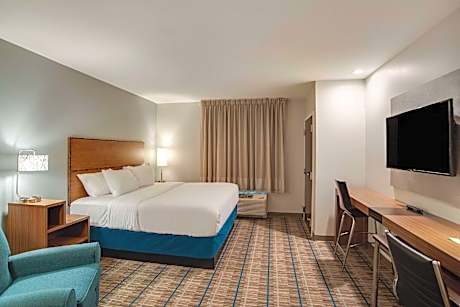 Efficiency King Suite Upgrade - Accessible - Non Smoking