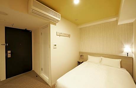 Connecting Room - Non-Smoking