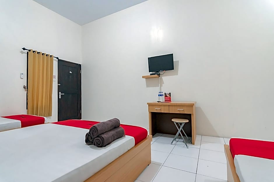 RedDoorz near Universitas Siliwangi Tasikmalaya